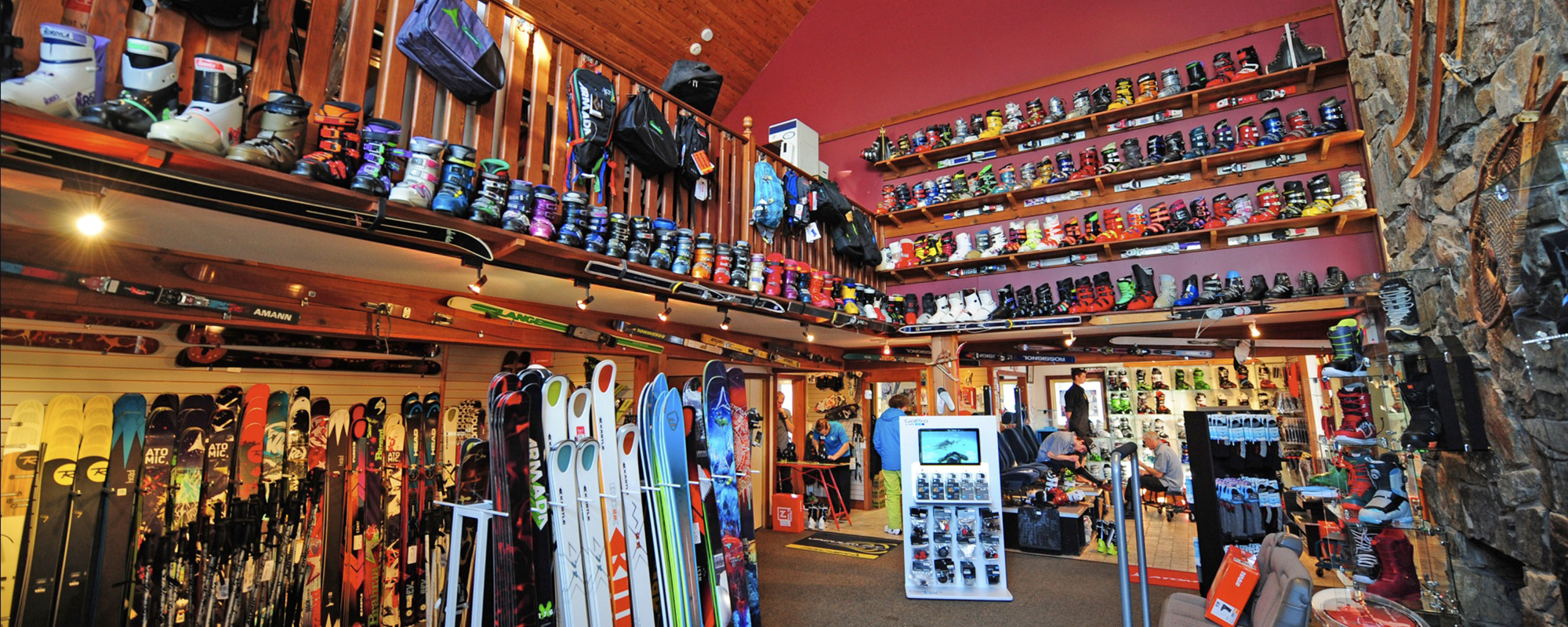 Dizzy’s Ski Shop Big White Ski Resort