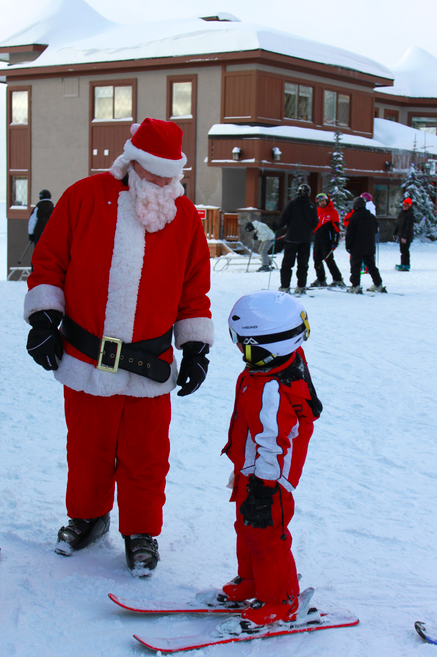 Big White Christmas Day: Ski with Santa8