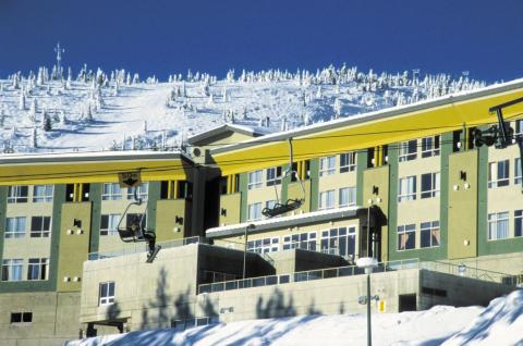 Inn at Big White Exterior