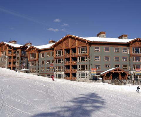 Stonebridge Lodge Village Exterior