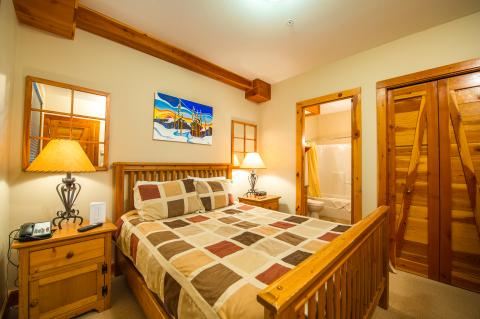 Grizzly Lodge Interior Bedroom 