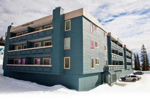 Ptarmigan Inn Exterior 