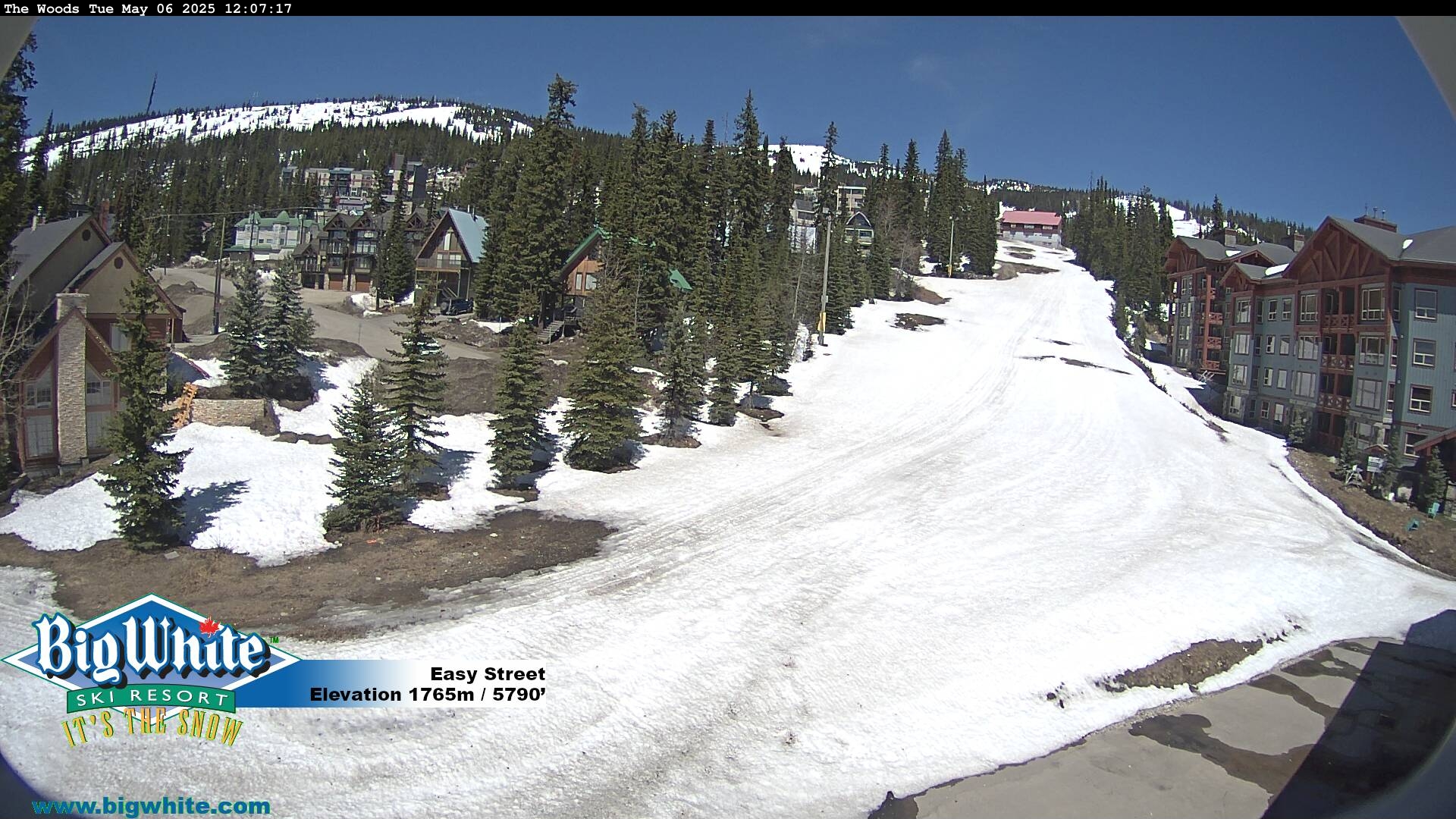 Big White Ski Resort live weather webcam feed of the Woods Area.