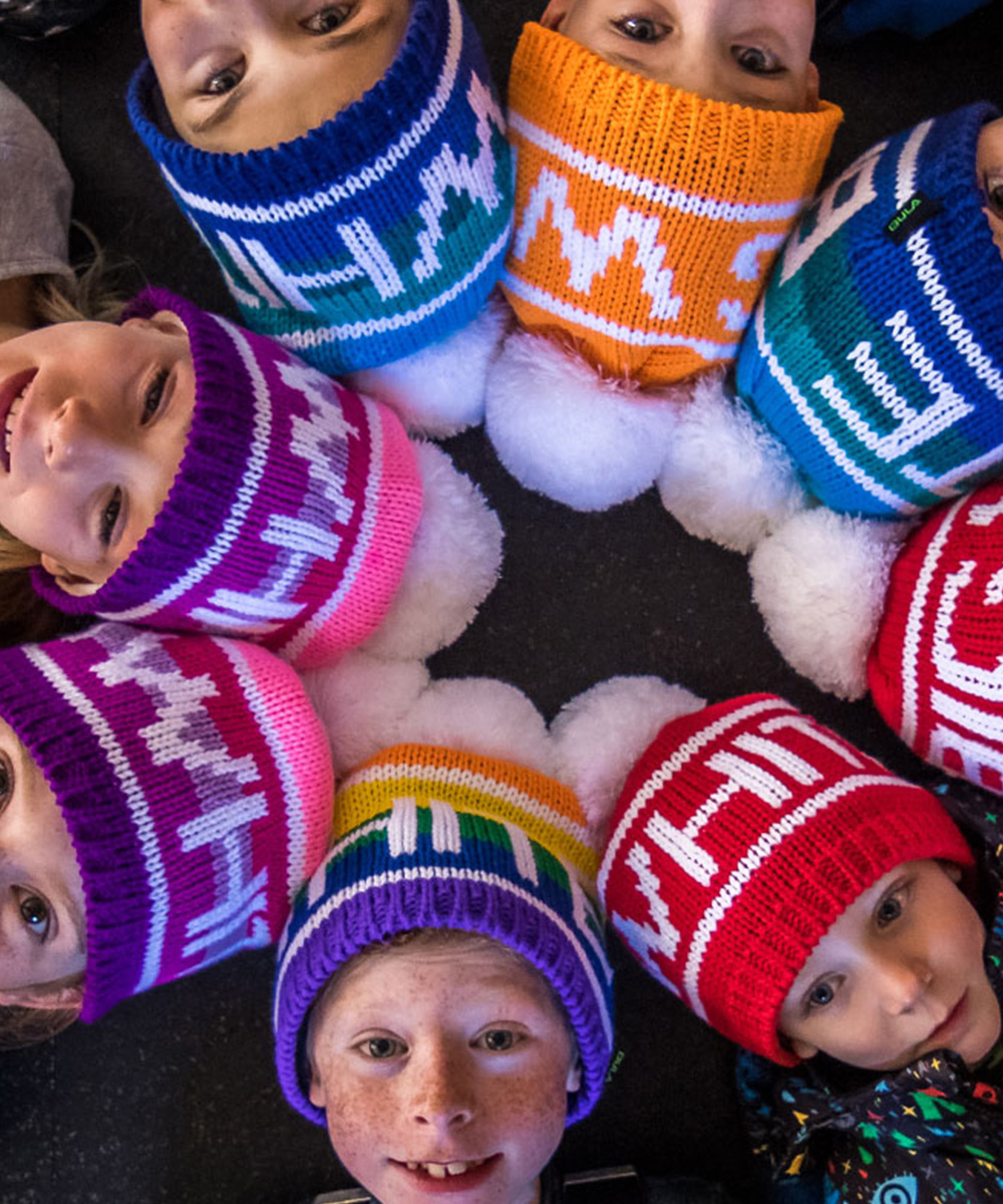 white ski hat