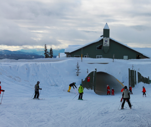 Big White Christmas Day: Ski with Santa5