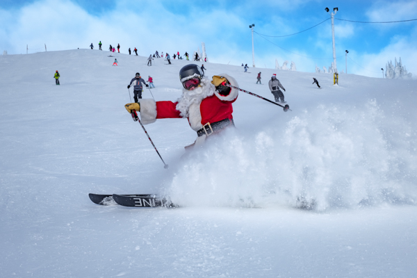 Santa skiing