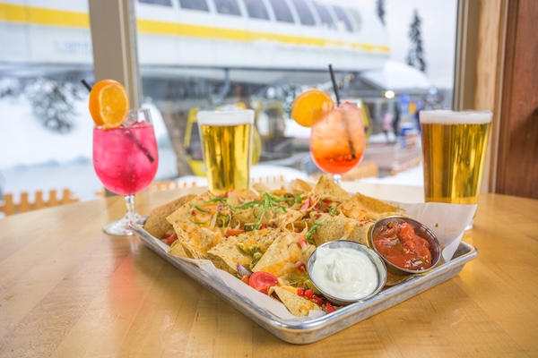 Moose Lounge nachos