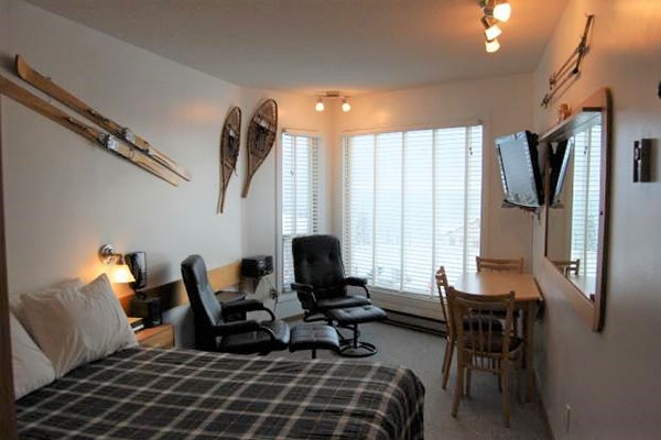 White foot lodge