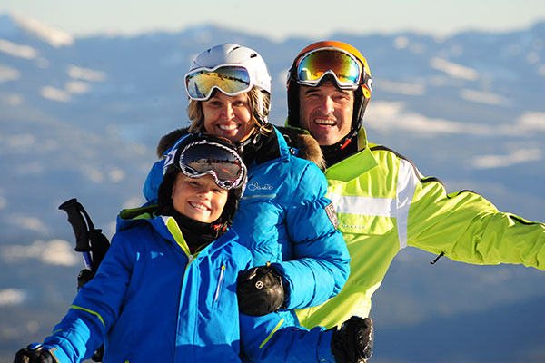 Family skiing