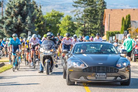 Racers at the start line