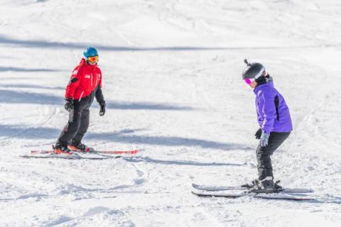 Raquel Learning to Ski