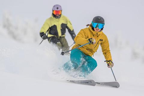 Kelsey Serwa skiing